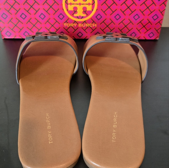 Tory Burch Ines Flat SlideTan Sz. 9 - Picture 3 of 5
